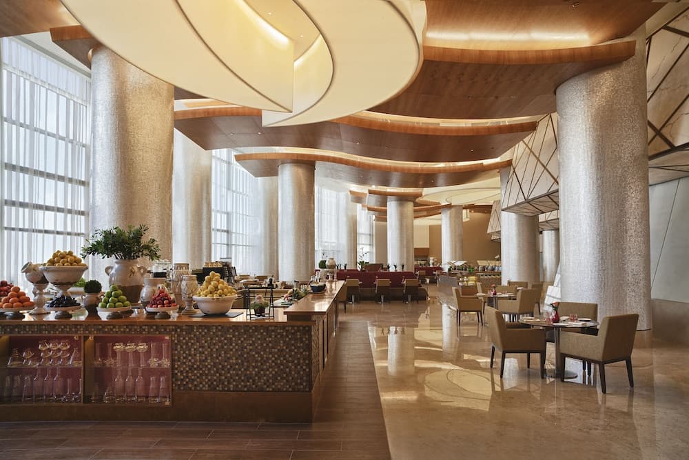 Swissotel Al Ghurair — 13