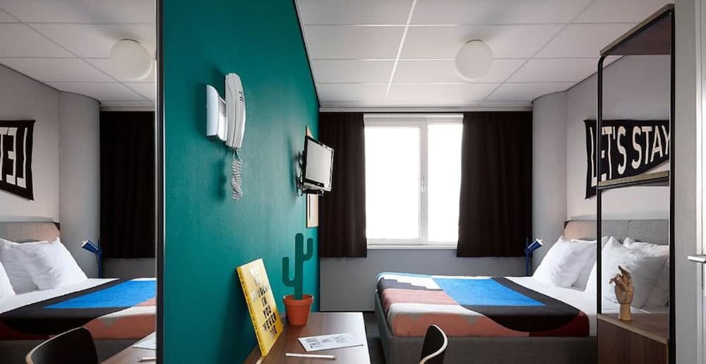 The Social Hub Amsterdam West 4 — 1