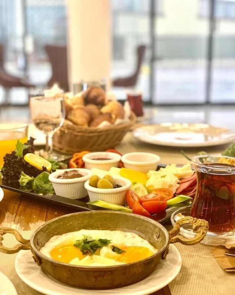 AKKA Lush Hotel Taksim — 9