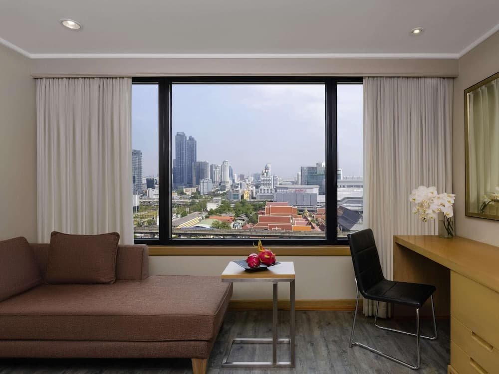 Grand Mercure Bangkok Atrium — 26