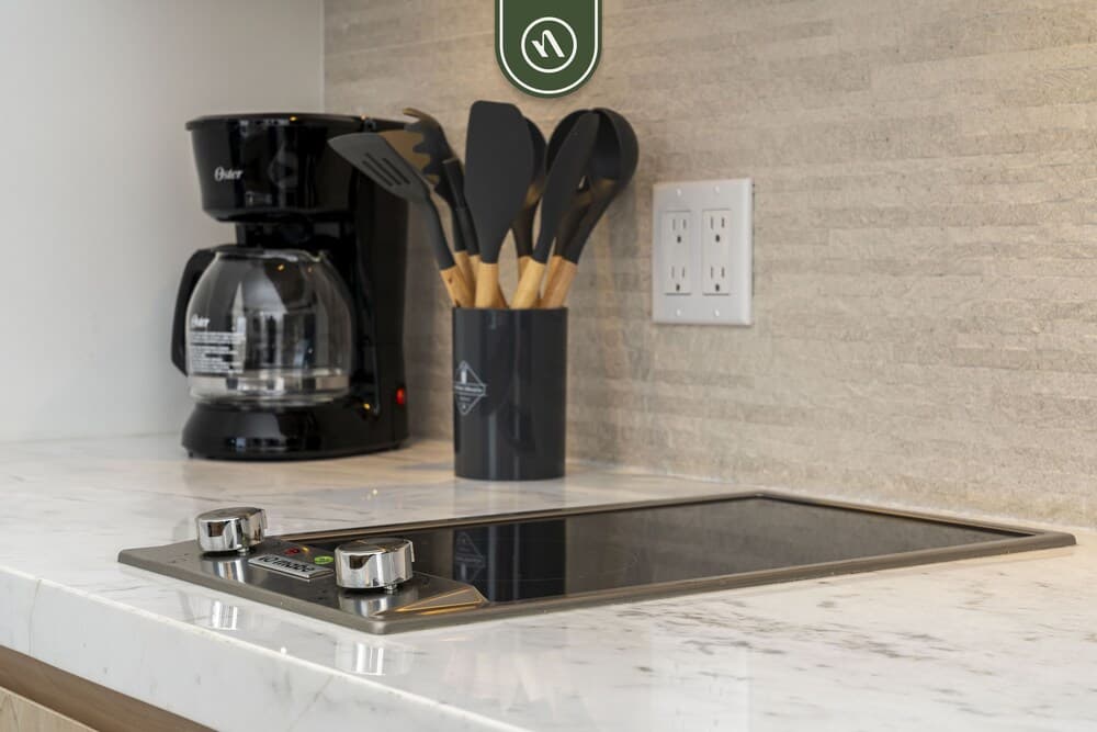 Tower 605 by Naya Homes — 15