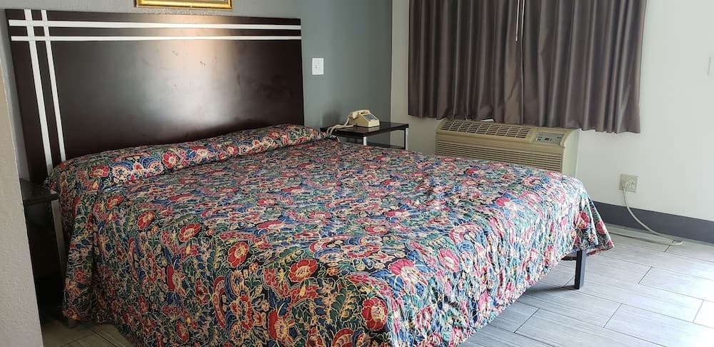 Starlight Inn La Brea — 9