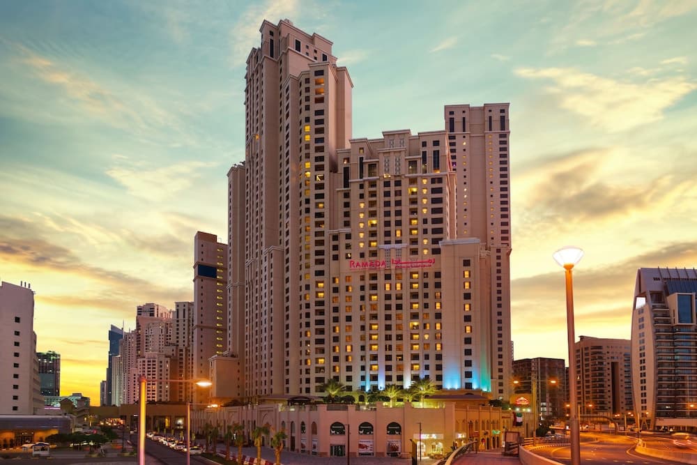 Ramada Hotel and Suites by Wyndham Dubai JBR — 28