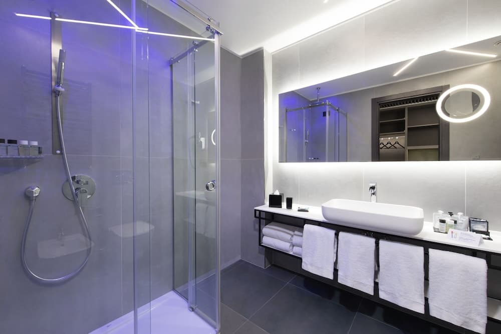 iQ Hotel Milano — 30