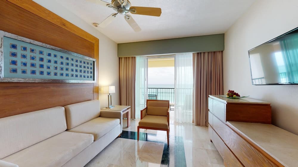 Grand Park Royal Cancun - All Inclusive — 12