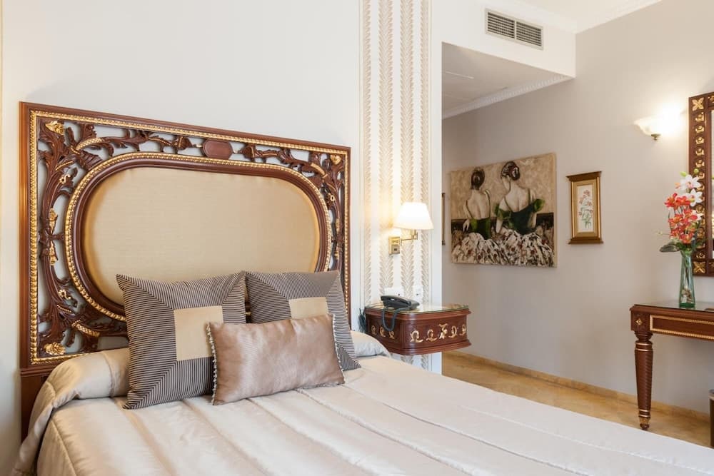 Hotel Boutique Adriano Sevilla — 21