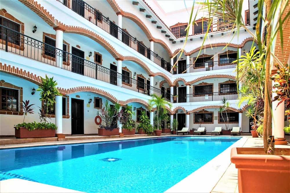 Hotel Colonial Playa del Carmen — 27