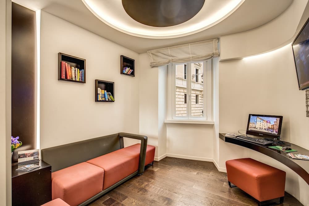 Hotel Abruzzi — 16