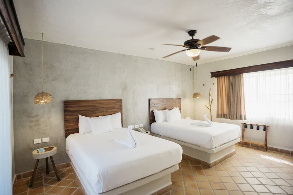 Petit Lafitte Hotel — 21