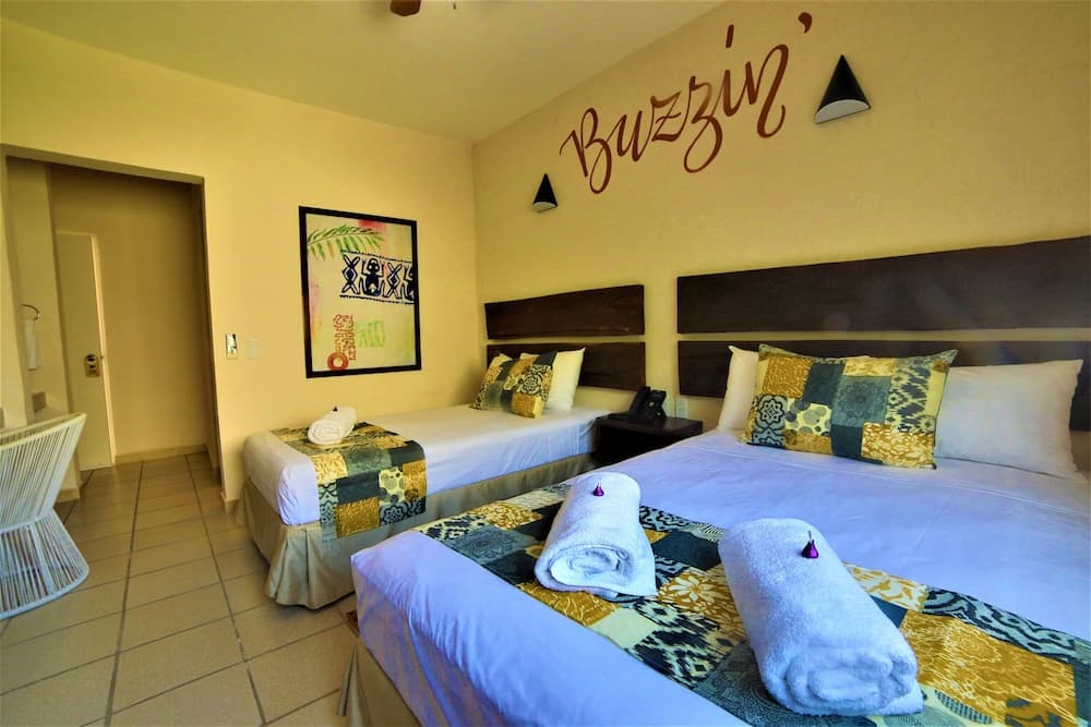 Hotel 12 Bees — 21