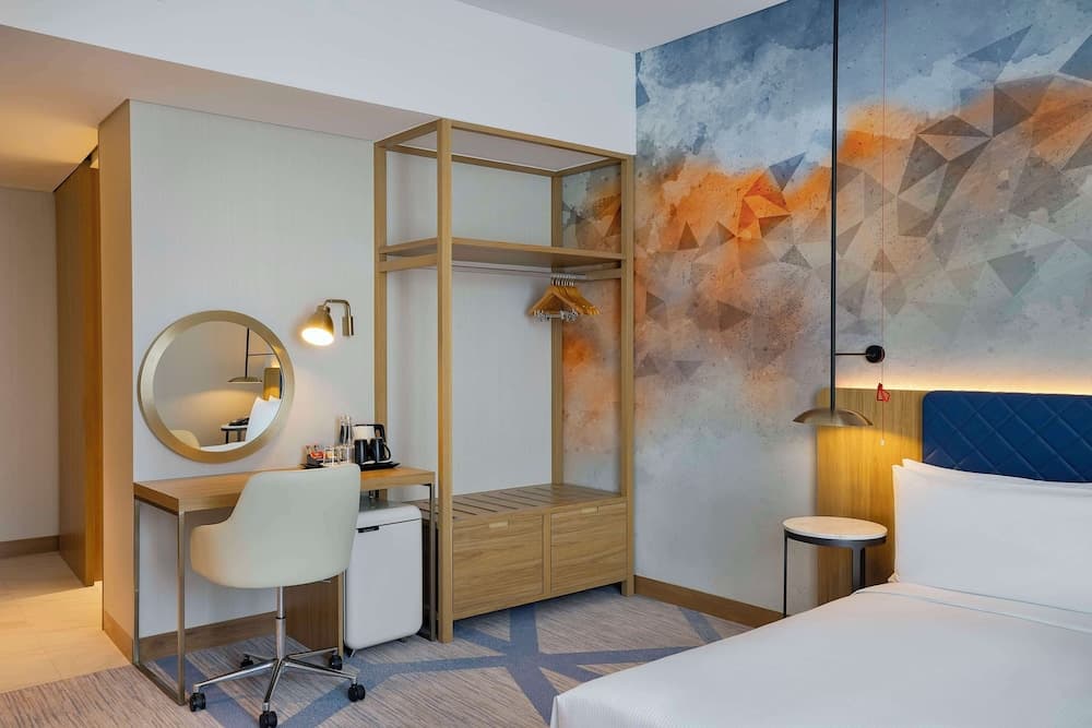 Hilton Garden Inn Dubai Business Bay — 12