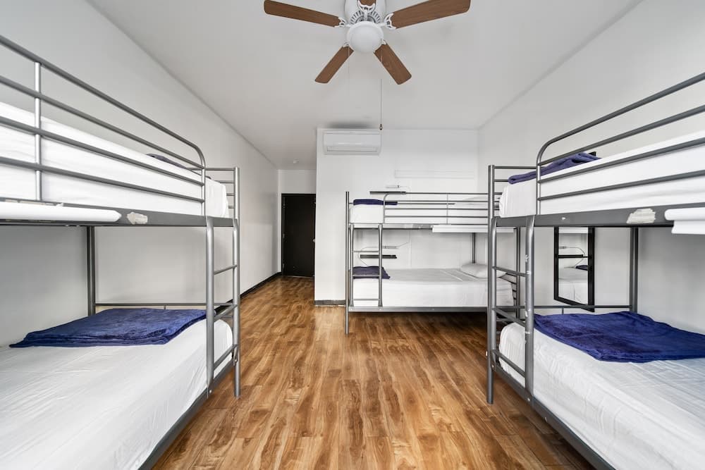 Samesun Hollywood - Hostel — 24
