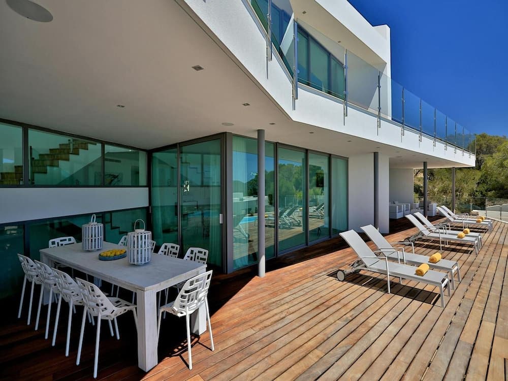Casa de Vacaciones Moderna con Amplias Terrazas — 11