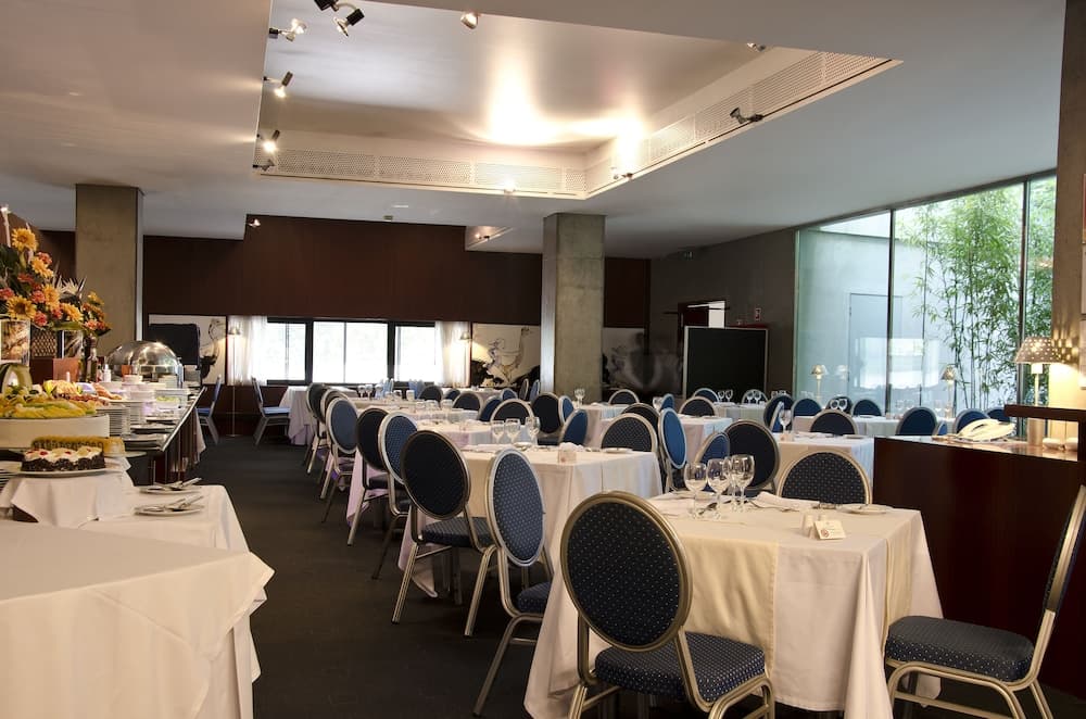 VIP Executive Art's Hotel — 16