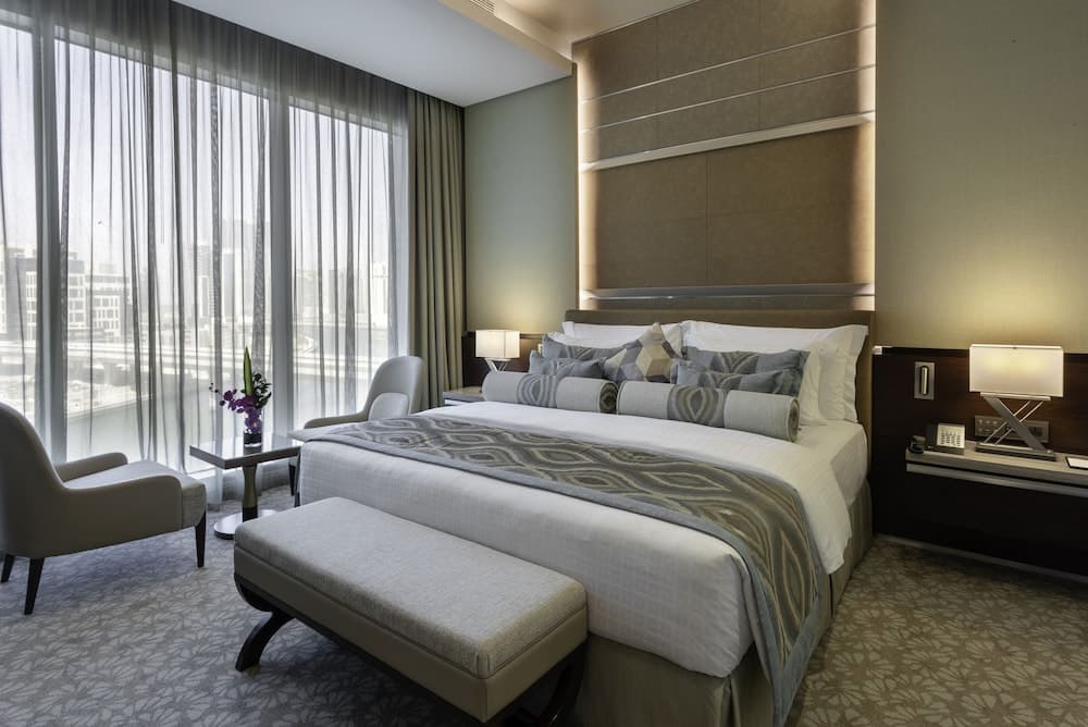 Hotel Renaissance Business Bay, Dubai — 8