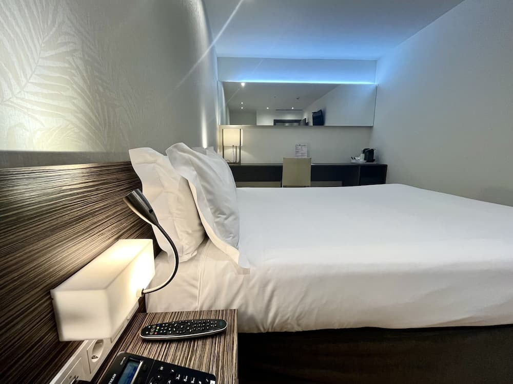 Air Rooms Madrid by HelloSky — 14