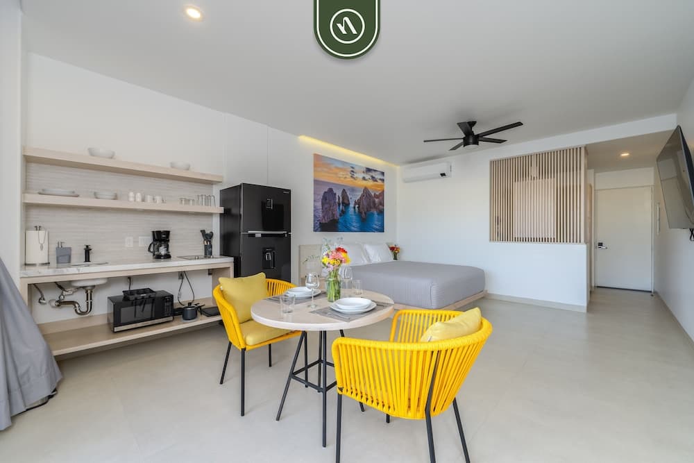 Tower 605 by Naya Homes — 19