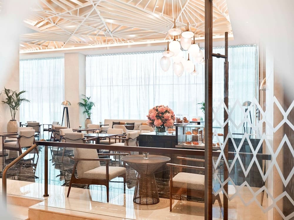 Sofitel Dubai Der Obelisk — 10