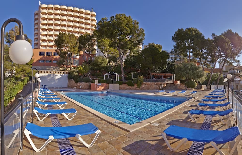 MLL Blue Bay Hotel — 1