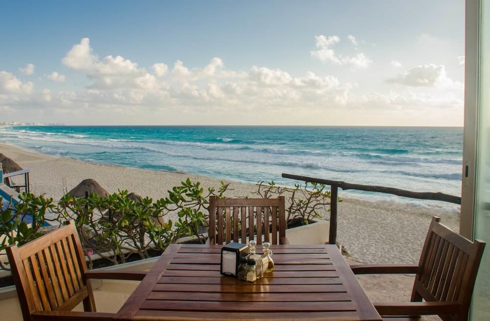 Bsea Cancun Plaza Hotel — 8