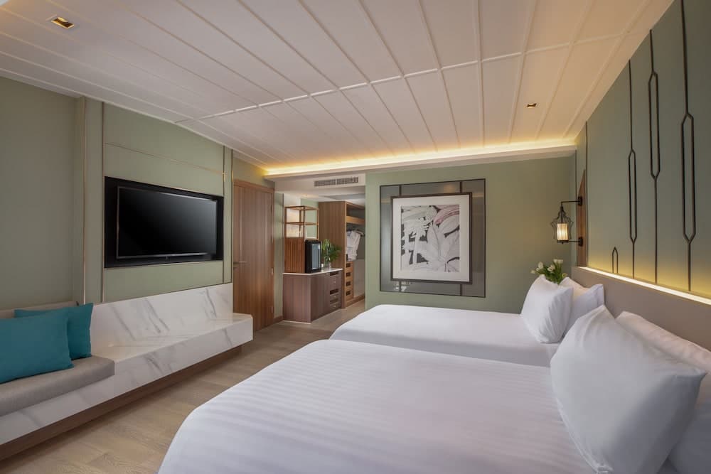 Hotel Bangkok — 27
