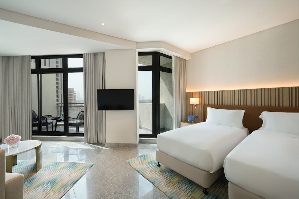 Arabian Park Dubái, un Hotel Edge by Rotana — 14