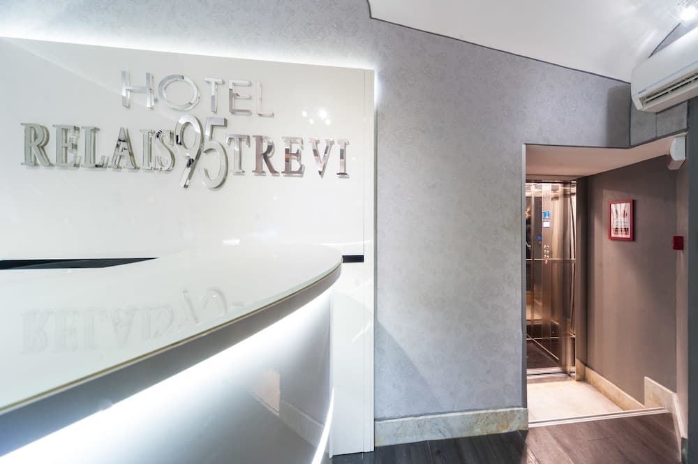 Relais Trevi 95 Hotel Boutique — 17