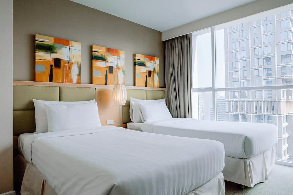 Urbana Langsuan Hotel — 23