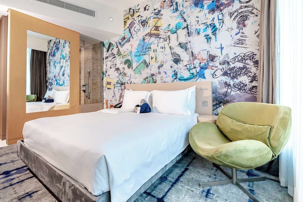 Media One Hotel Dubai — 6