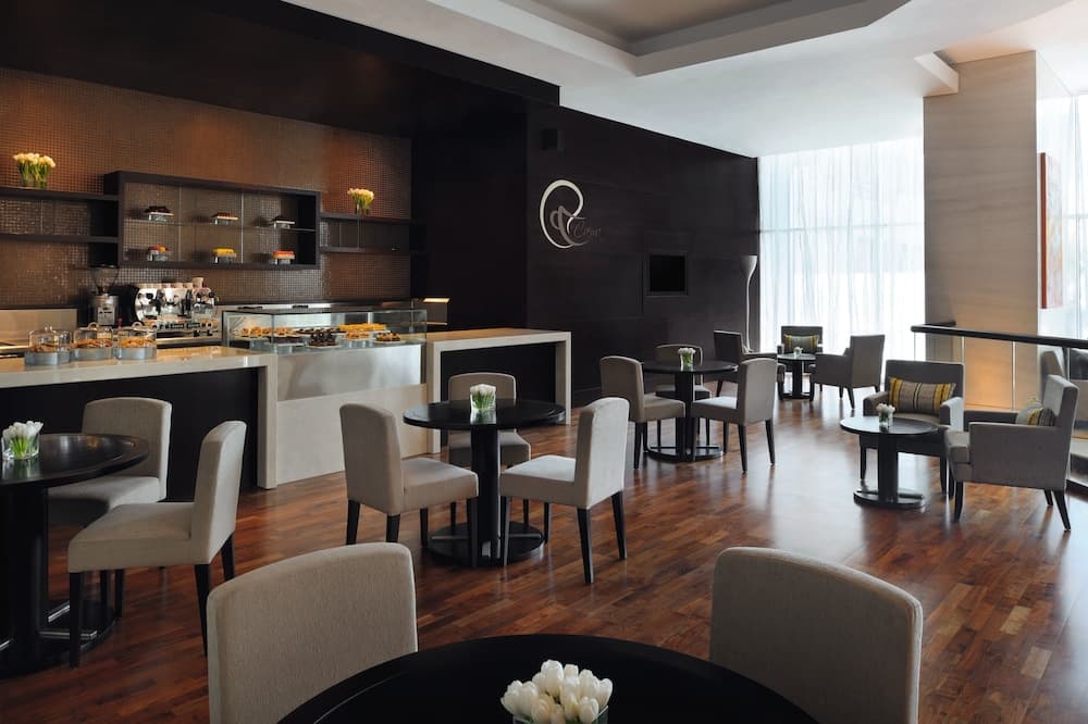 Mövenpick Hotel Jumeirah Lakes Towers — 4