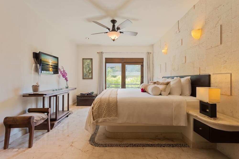 El Taj Oceanfront & Beachside Hotel Condominio — 13