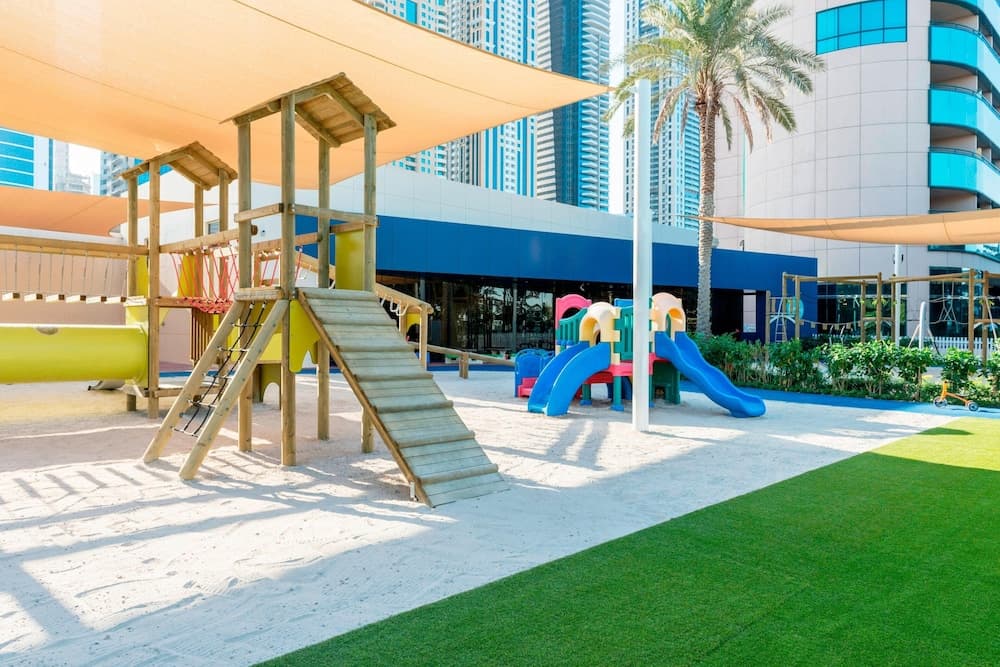 Le Méridien Mina Seyahi Beach Resort & Waterpark — 28
