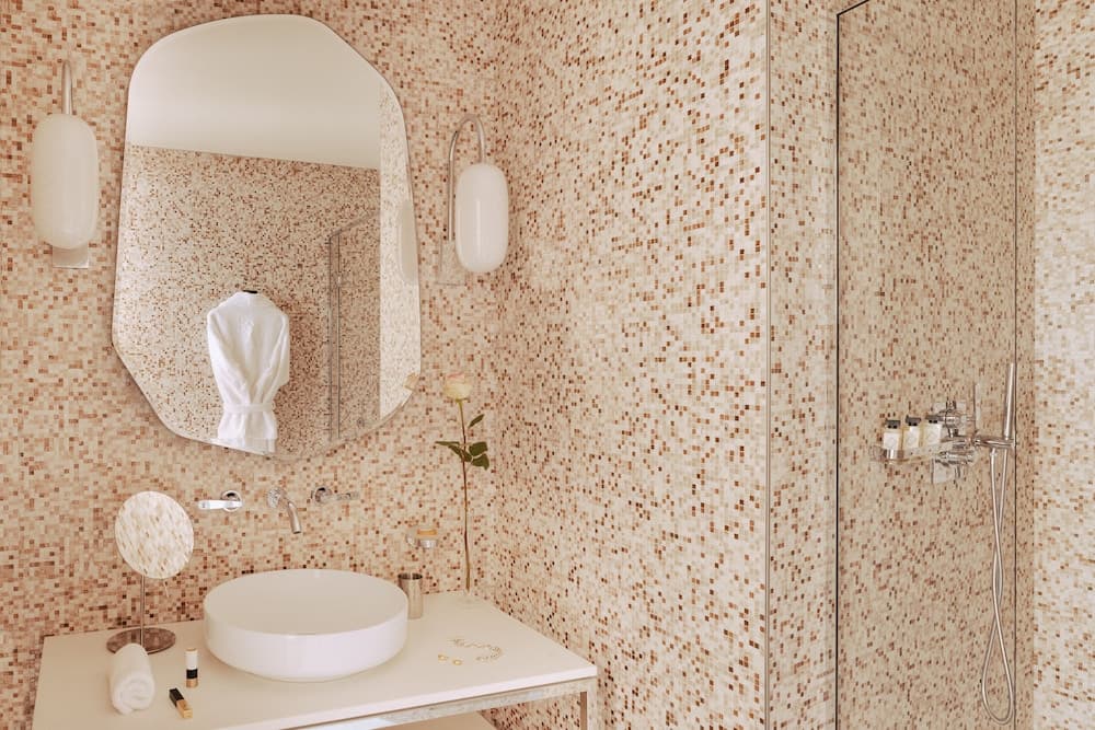 Hôtel Madame Rêve — 12