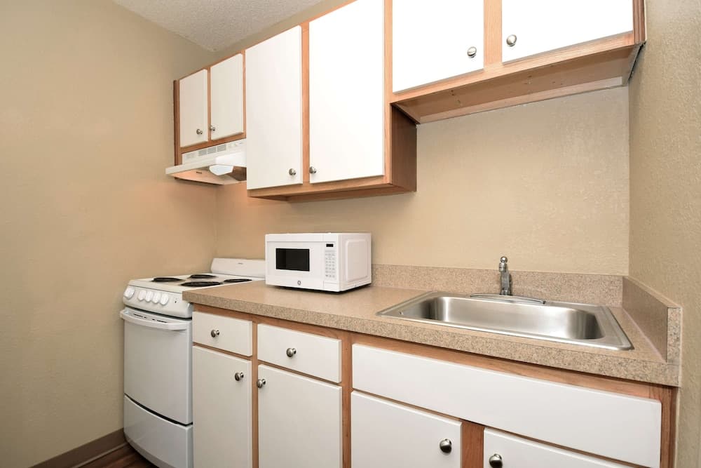 Extended Stay America Suites Ft Lauderdale Cyp Crk NW 6th Wy — 21