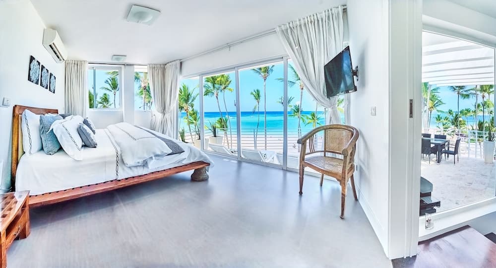 Stunning Ocean View Condo in Punta Cana — 1