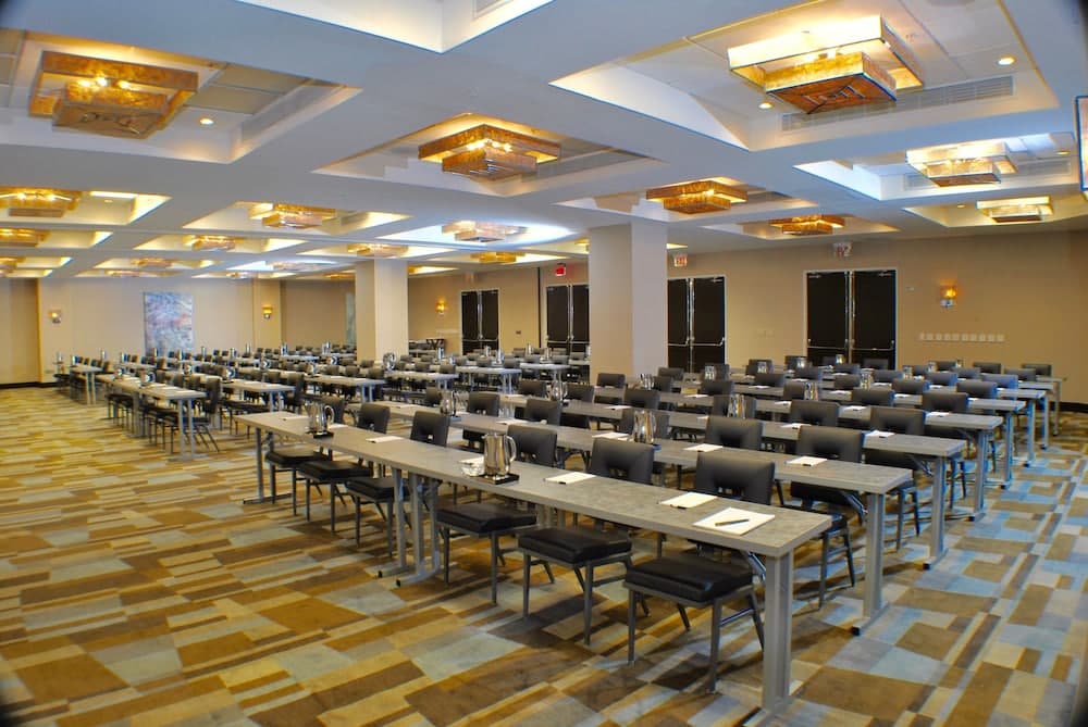 GALLERYone- A DoubleTree Suites by Hilton Hotel — 19
