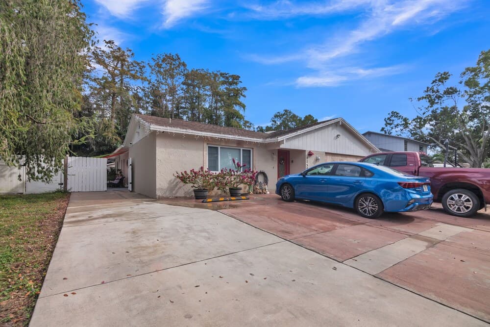 Spacious And Private Tampa Retreat 1 Bedroom Condo by Redawning — 13