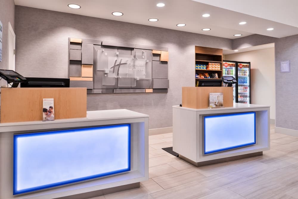 Holiday Inn Express Tampa N I-75 - University Area by IHG — 26