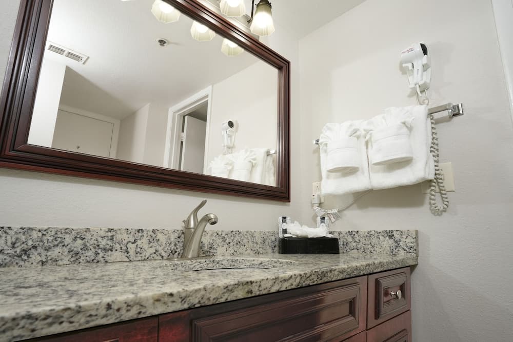 Parc Corniche Condominium Suite Hotel — 29