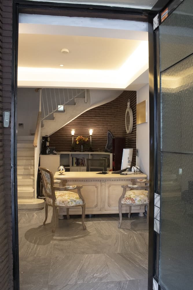 Maria Condesa — 12