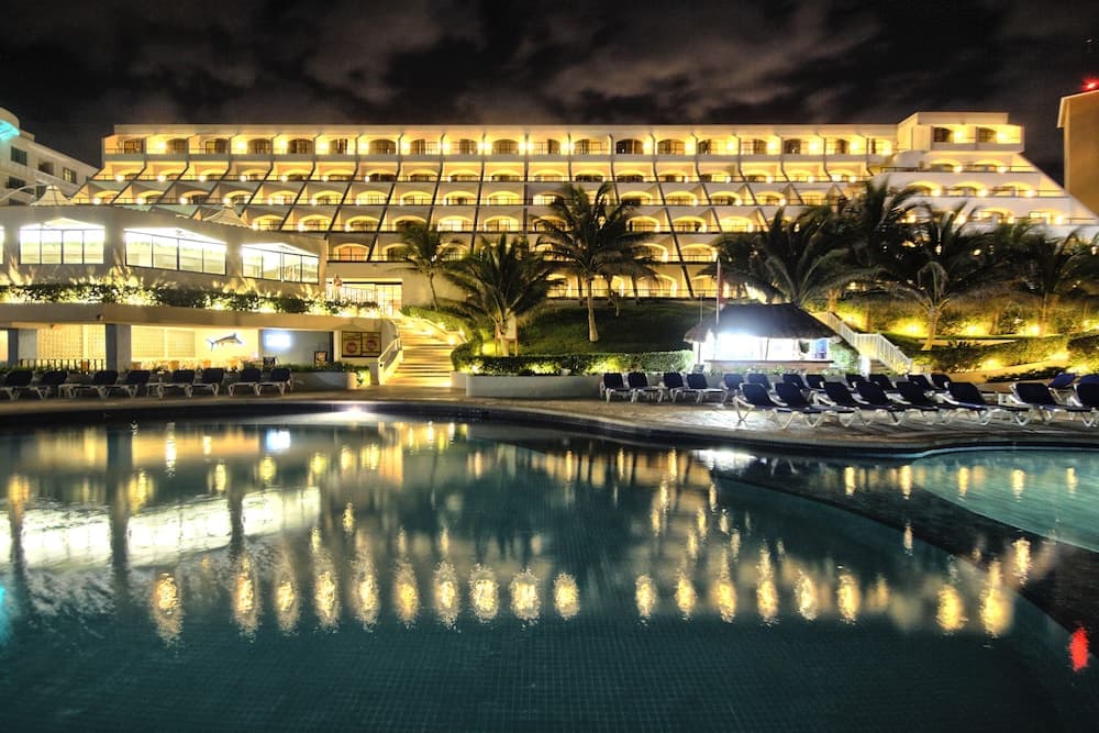 Golden Parnassus Resort &amp; Spa Todo Incluido - Solo Adultos — 1
