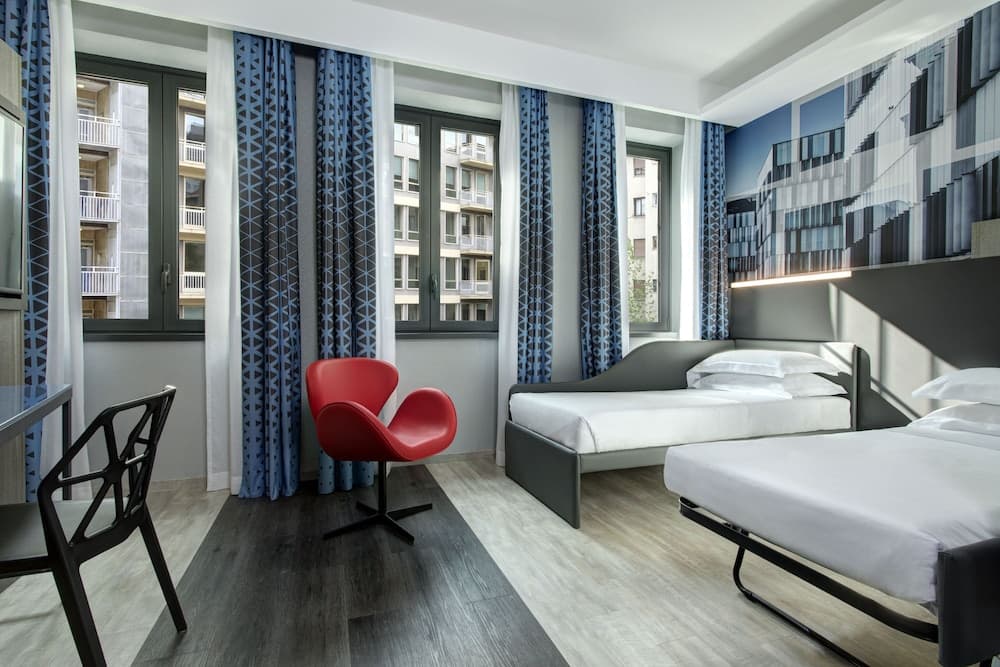 iQ Hotel Milano — 18