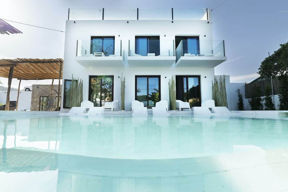 PAIISE Hotels — 4