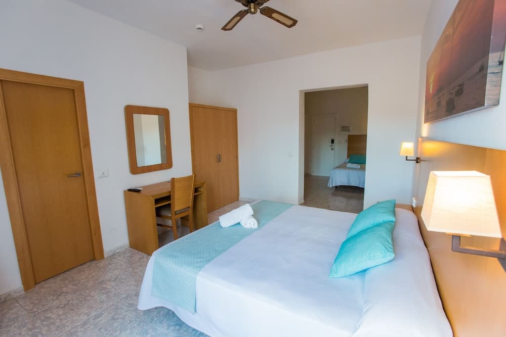 Hotel Tagomago — 19