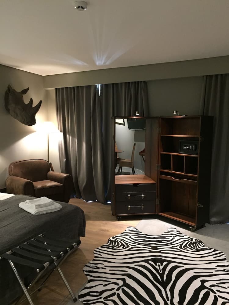Dalma Old Town Suites — 25