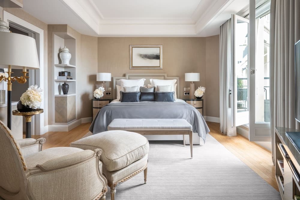 Four Seasons Hotel George V — 18