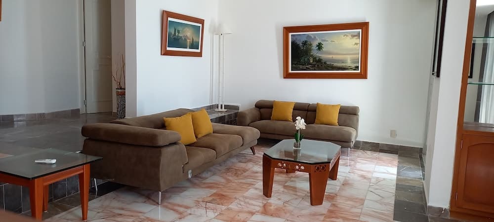 Hotel y Museo Casa Turquesa — 23