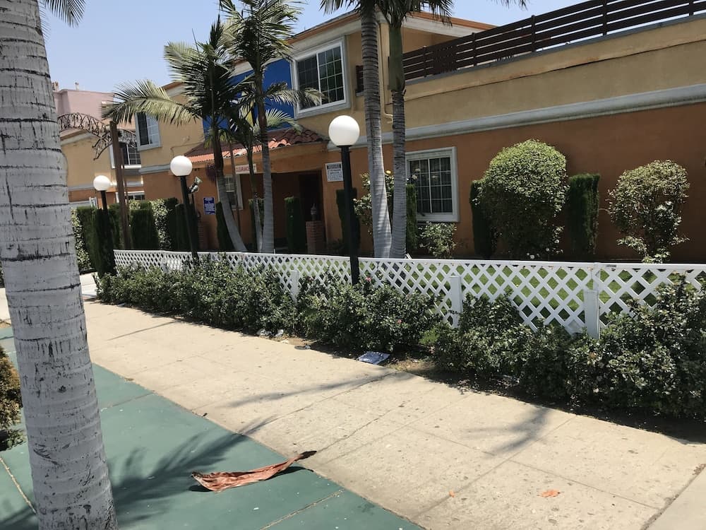 Starlight Inn La Brea — 28
