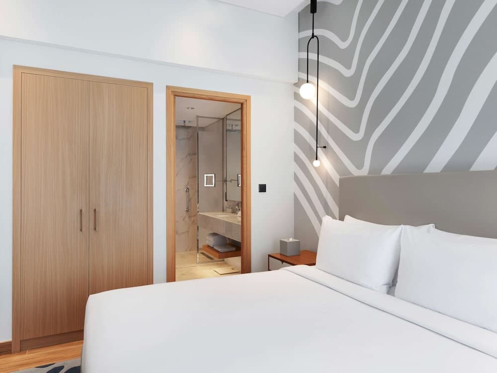 Adagio Premium The Palm — 25