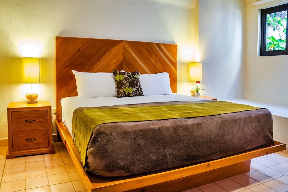 Hotel Castillo Blarney Inn — 8